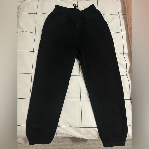 SHEIN - SWEATPANTS (XS) - Picture 2 of 8
